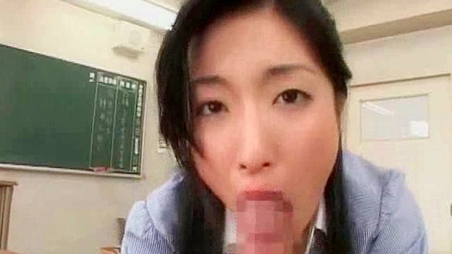 Amateur Japanese Girl 18+ Gives Mind-Blowing Blowjob Action