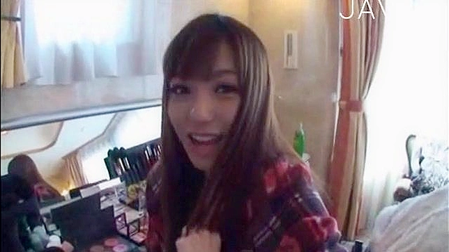 Sultry Girlfriend Shows Off Her Cam Skills With Hot Blowjob