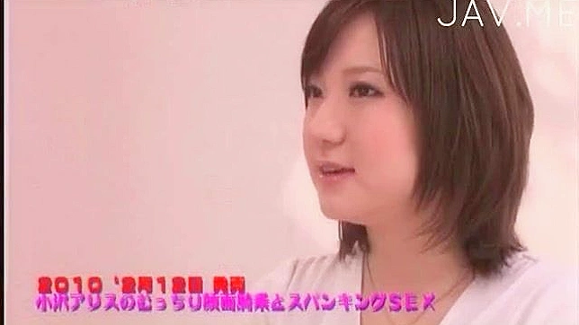 Sexy Japanese Beauty Gives Warm Blowjob & Swallows Big Load