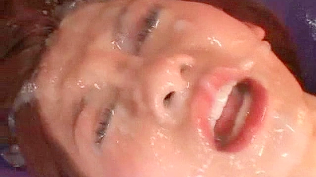 Cum Splashes On Her Face After A Hot Fuck With Beast Mode Partner