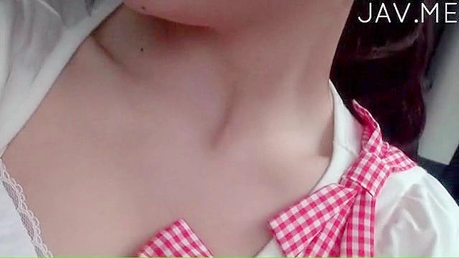 Irresistible Asian Beauty Gives a Seductive Cock-Sucking Experience