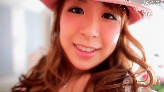 Curvy Amateur Asian Babe Strokes Her Hungry Pussy Wantonly