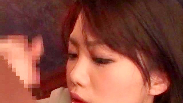 Exploring The Hairy Beaver Of A Stunning Amateur Asian Chick