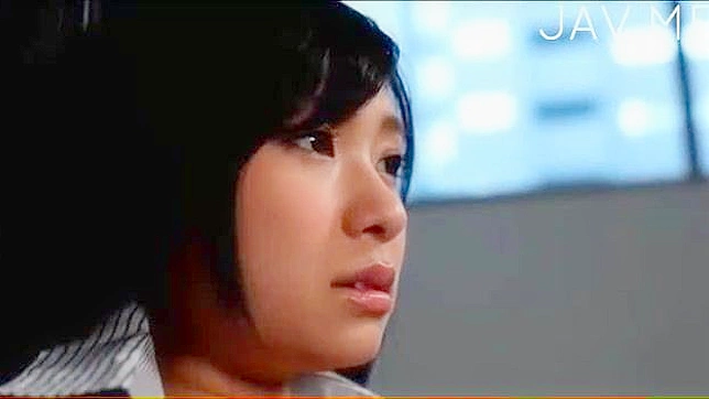 Seductive Japanese Lass Basks in Blissful Pussy Toying Adventures