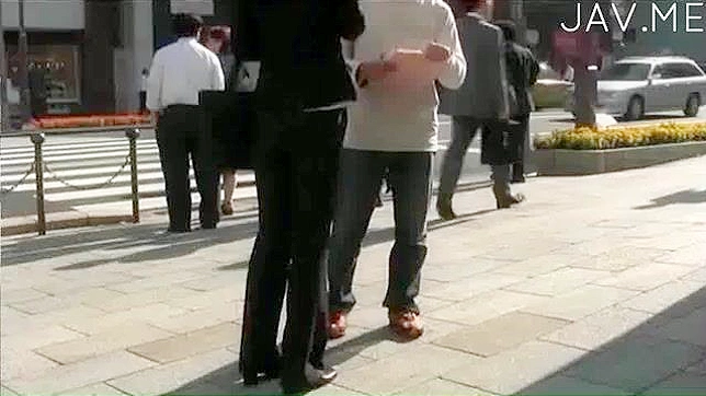 Tight Pussy Queen Enjoys Stretching With A Massive Cock In Her