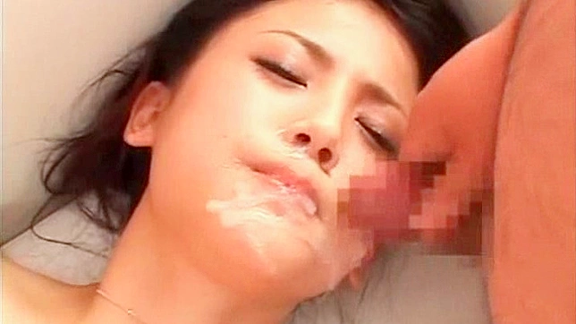 Big-Titted Babe Takes Control for Sultry Sex Showdown