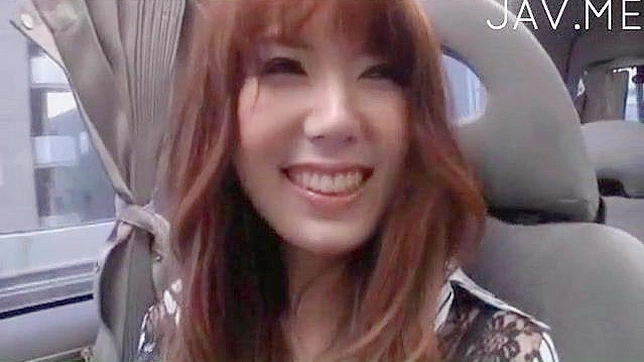 Hot Amateur Japanese Chick Gets Wildly Toyed Inside Car