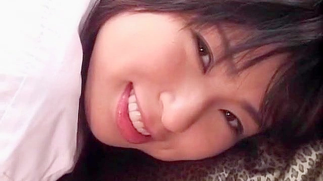 Sizzling Lady Shakes Her Big Boobs Seductively Hot