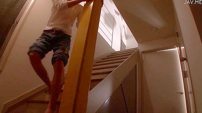 Seductive Japanese Sweetheart Gives Blowjob Before Hot Sex