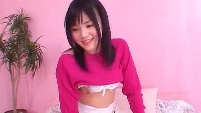 Amateur Japanese Chick Teasing Hairy Pussy with Toys Seductively