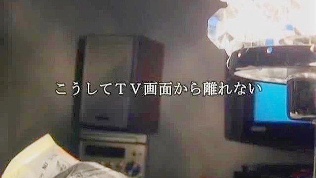 Cute Asian Chick Delivers Lewd Pecker-Sucking Sensation Blissfully