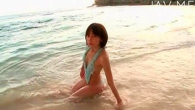 Japanese Darling's Beach Surprise Ends With Steamy Fun