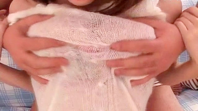 Cute Asian Sweetheart Gets Naughty Pussy Licking Treatments