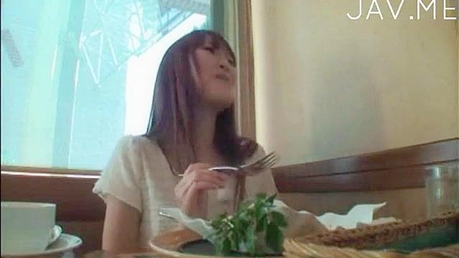 Sensual Japanese Beauty Opens Her Lush Pussy Wide For Pleasure