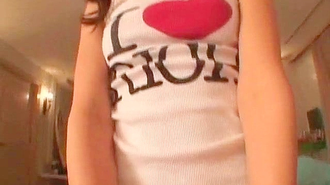 Cute Amateur Asian Chick Rides Big Schlong Excitedly