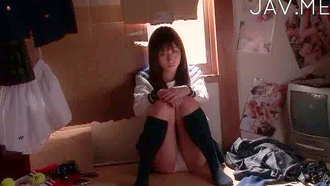 Innocent Schoolgirl 18+ Gives Exciting Blowjob Pleasure Sessions