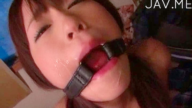 Submissive Japanese Chick Gets Hot Banging Pleasure Treatments