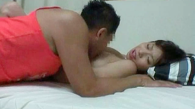 Asian Princess Reveals Her Sexy Body for Hot Pleasure Playtime