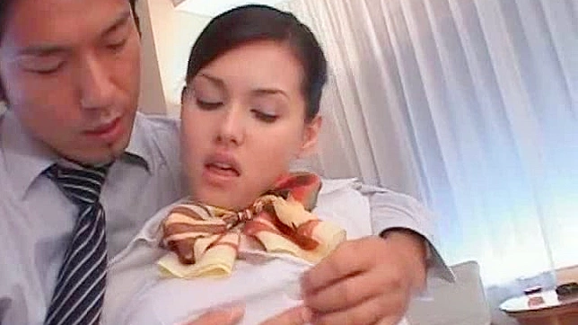 Hot Japanese Cutie in Stockings Gives Seductive Blowjob Session