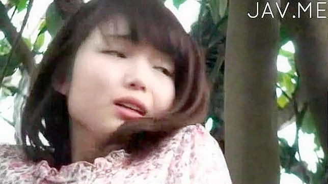 Japanese Chick Spreads Wildly For Pleasurable Snatch Filling