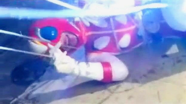 Hot Japanese Trio Anikos H Suzuki & Arisa Get Wild Together