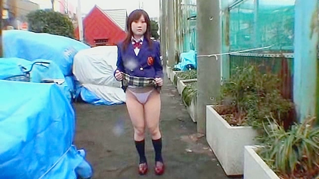 Needy Sweetie Craves Fresh Cock Deep Inside Her Pussy