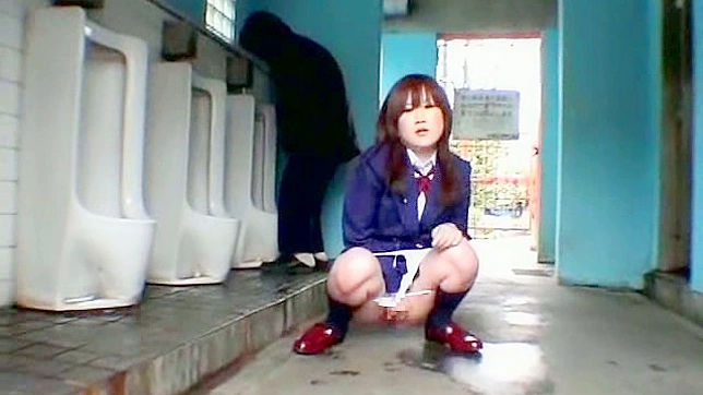 Folded Japanese Chick Gets Pleasured Until She Screams Delightfully