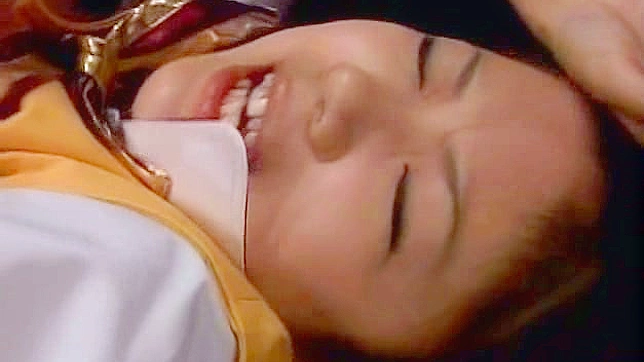 Sexy Curvy Woman Thrills Herself With Toys Delightfully