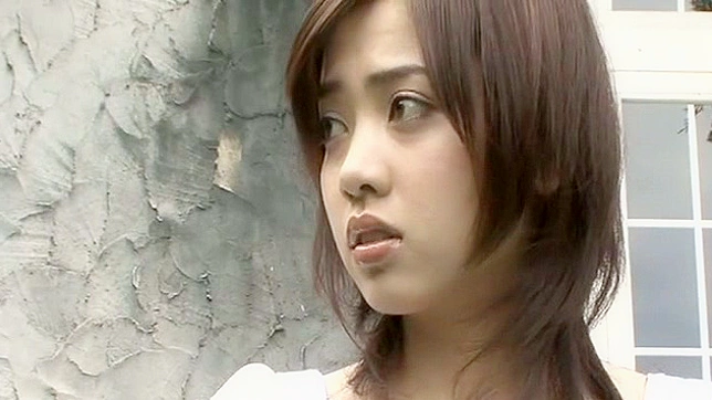 Healthy Cheerleader Shows Her Sexy Body Live On Camera