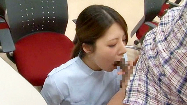 Seductress Queen Gives Epic Blowjob Before Mind-Bending Sex