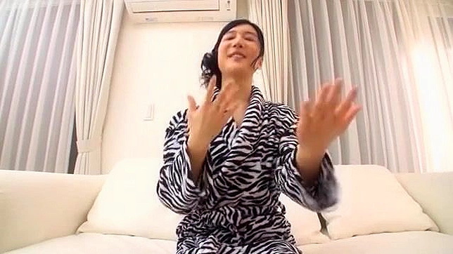 Innocent Gachinko Virgin's First Amateur Sex Encounter