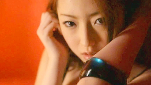 Hot Woman with a Dripping Wet Pussy in Scintillating Action Video 19