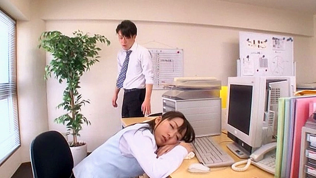 Obscenely Hot Body Showcased In Explicit Erotica Video