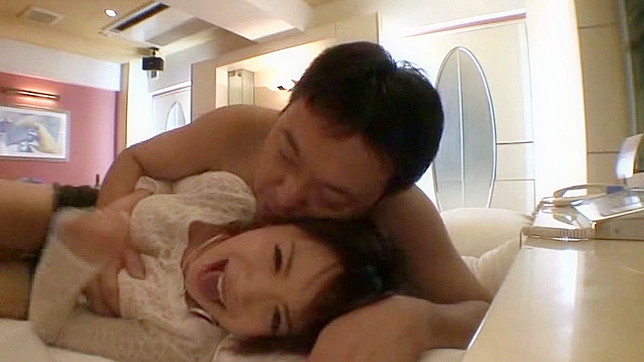 New AV Starlet Takes Big Cock Raw for Her Stunning Debut Showdown