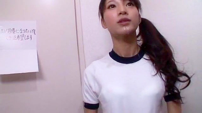 Passionate Amateur Overflows with Raw Sexual Desire