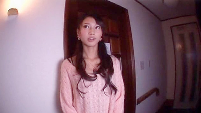 Passionate Amateur Explodes With Uncontrollable Lust Cravings