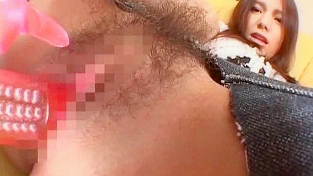 Japanese Babe Gets Wet Pussy Licked by Stud Expertly