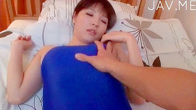 Seductress Japanese Beauty Takes His Thick Cock Deep In Mouth