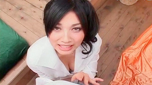 Seductive Girl 18+ Gives Hot Blowjob Before Passionate Sex