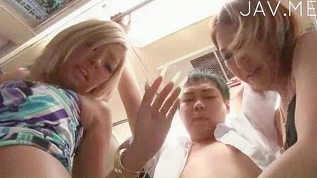 Seductive Lingerie Babe Enjoys Bath Time Cock Frenzy Action