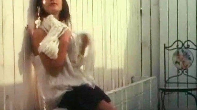 Cute Amateur Asian Star Gives Amazing Blowjob Before Sex