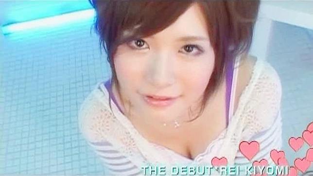 Sexy Cutie Enjoys Threesome Fuckfest Delightfully