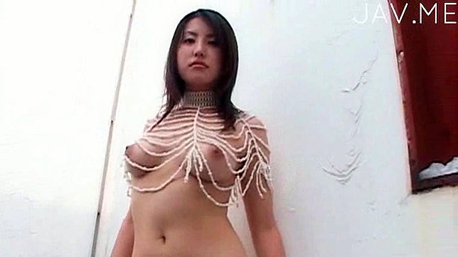 Sexy Japanese Star With Perfect Body Tempts Men by Sucking Dicks