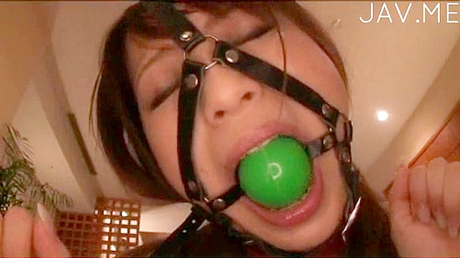 Flexible Honey Takes Huge Cock Deep for Ultimate Pleasure