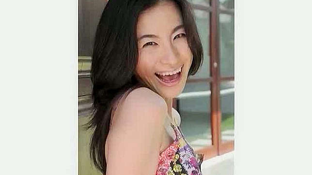 Sizzling Dark Haired Japanese Star Shows Off Her Amazing Curves