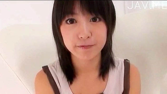 Seductive Schoolgirl 18+ Hottie Gives Handjobs & Cock-Sucking Pleasure