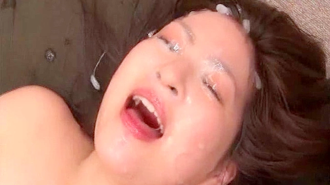 Hot Asian Goddess Giving Epic Blowjob Before Hot Sex