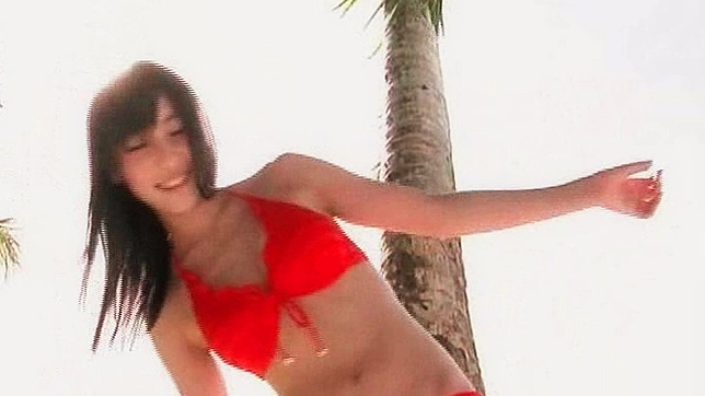 Japanese Solo Beauty Dares Outdoor Poses Seductively Hot Shots