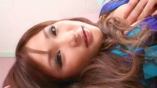 Sexy Baseball Player Flashes Her Boobs Seductively for Coach