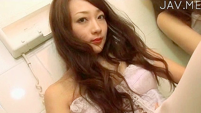 Winning Daring Japanese Star Displays Her Sexy Curves and Assets